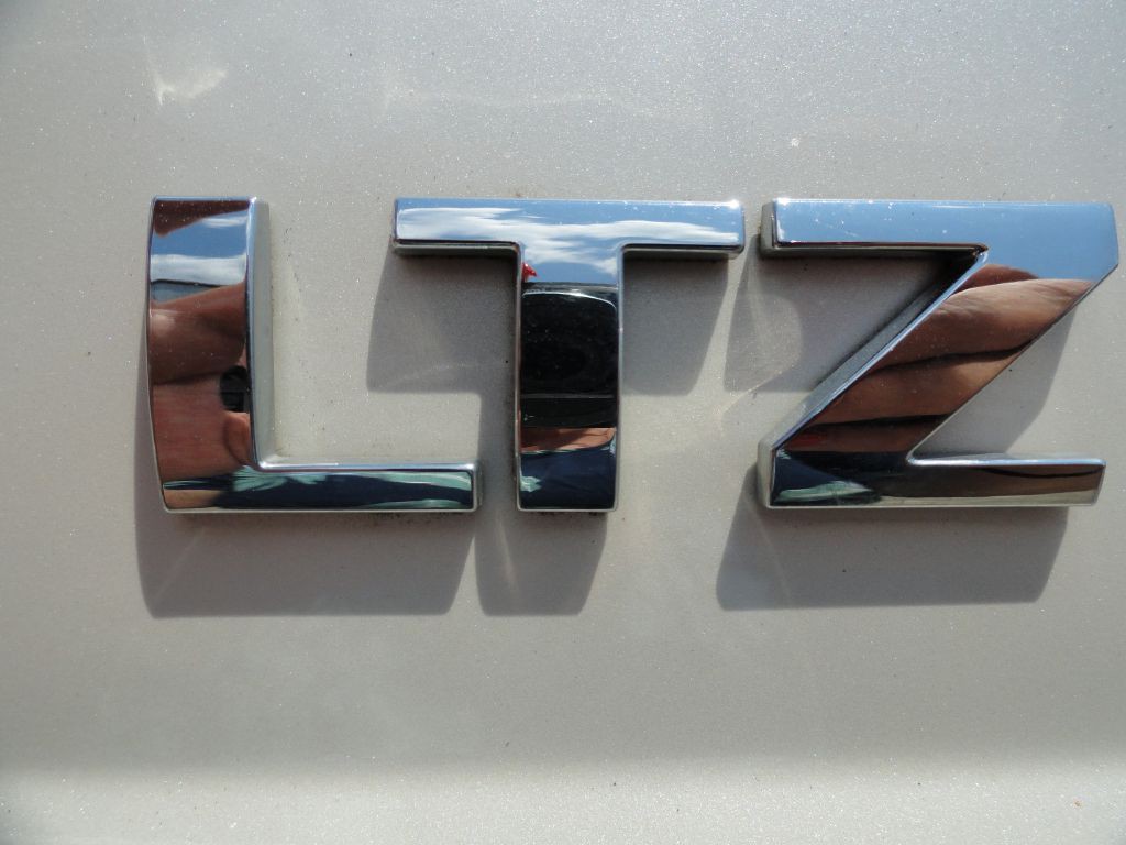 2015 Chevrolet Suburban Image 48