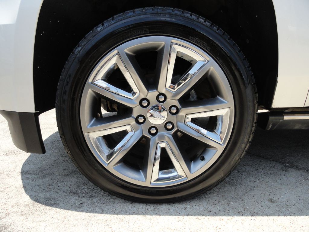 2015 Chevrolet Suburban Image 49