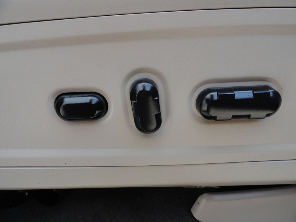 2007 Lincoln Navigator Image 26