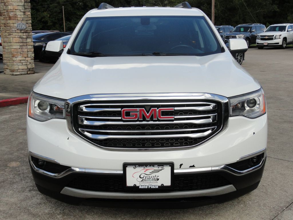 2019 GMC Acadia Image 2
