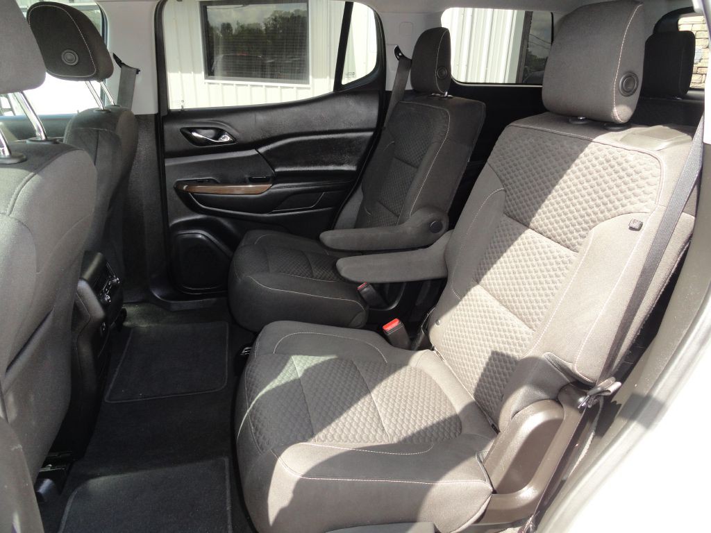 2019 GMC Acadia Image 9
