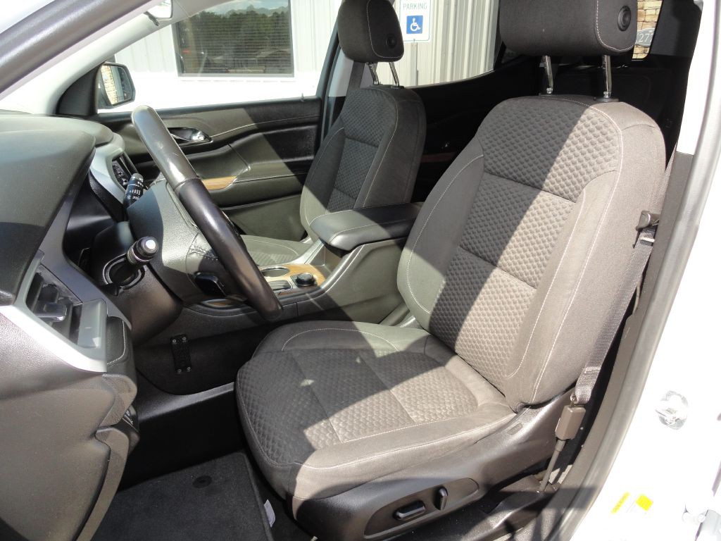 2019 GMC Acadia Image 8