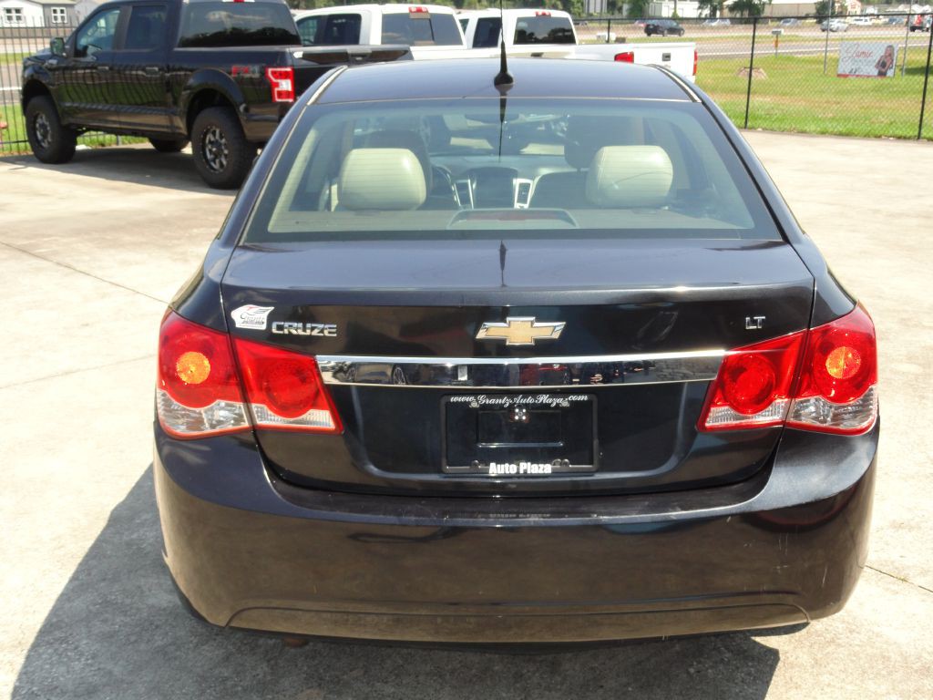 2014 Chevrolet Cruze Image 4