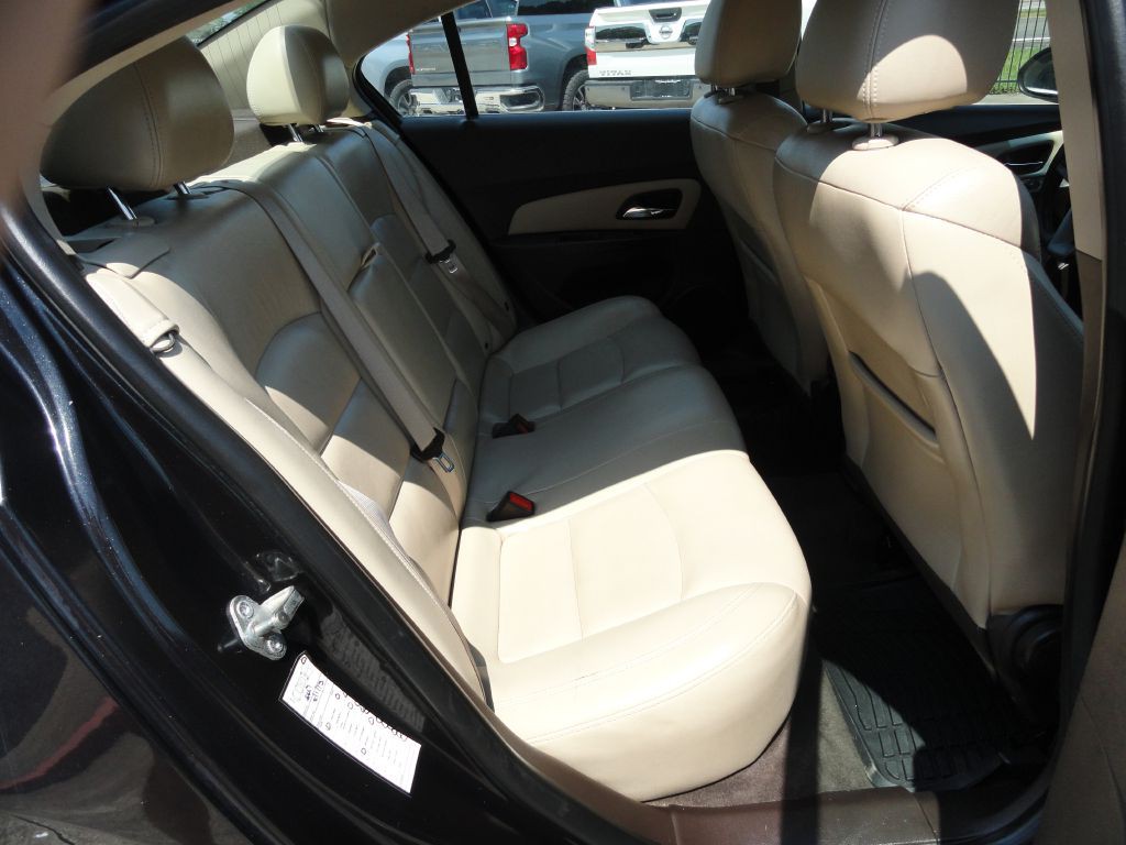 2014 Chevrolet Cruze Image 7