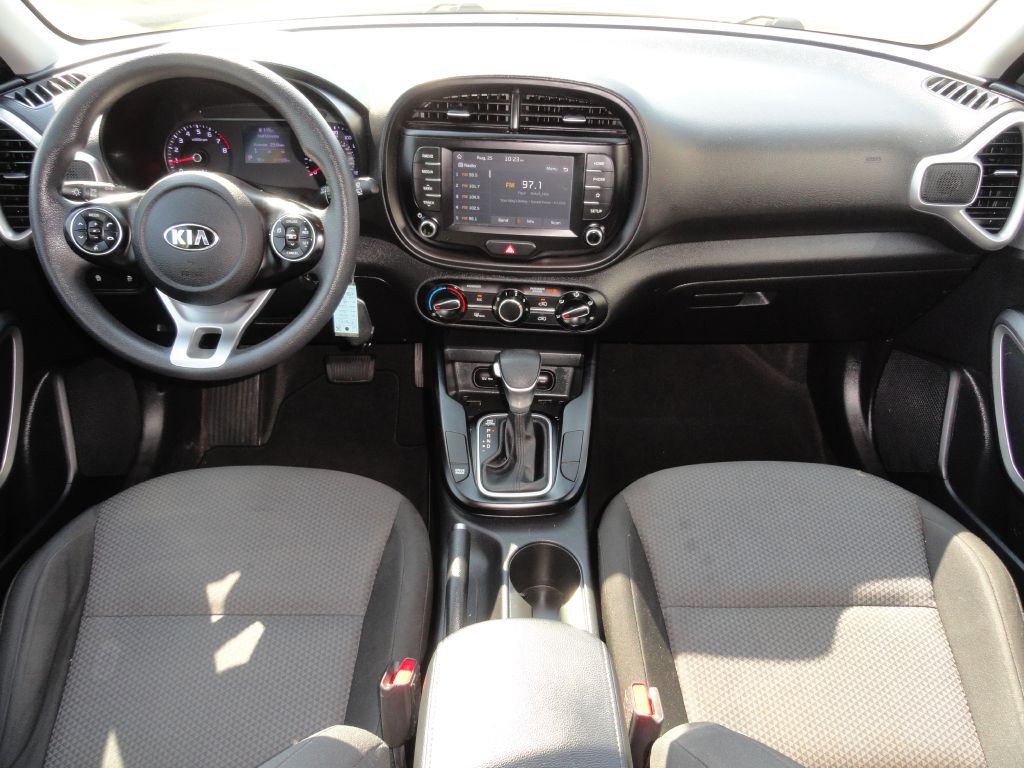 2020 Kia Soul Image 6