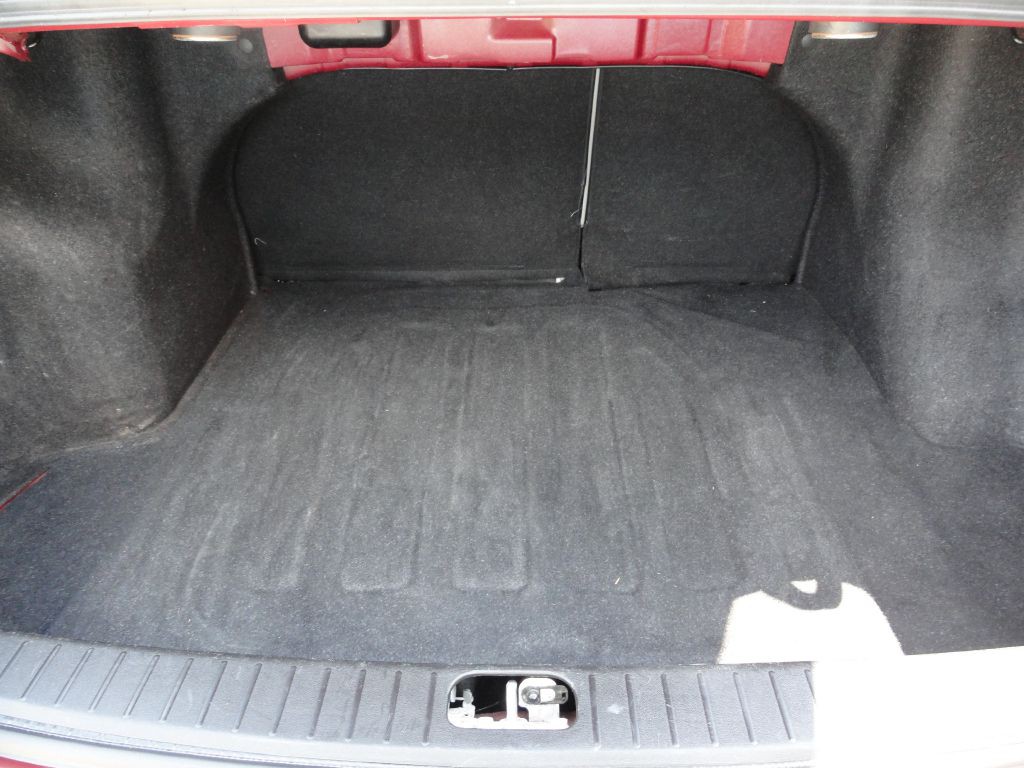 2010 Hyundai Accent Image 11
