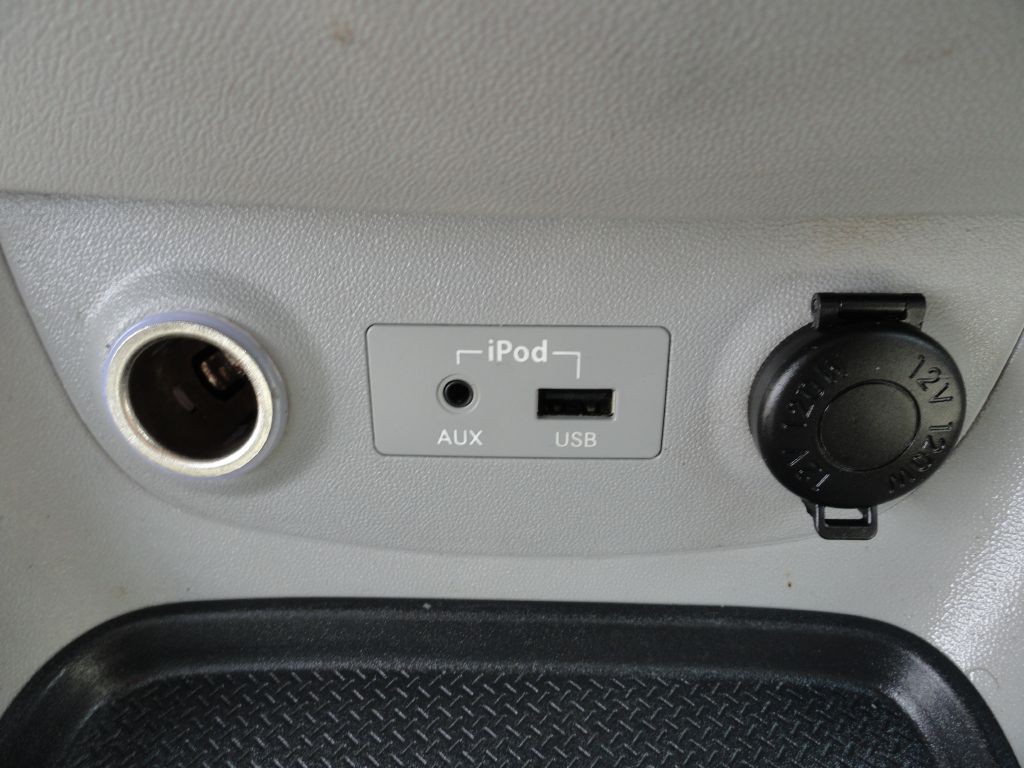 2010 Hyundai Accent Image 14