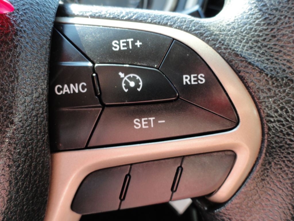 2016 Jeep Cherokee Image 23