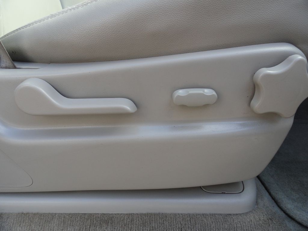 2010 Chevrolet Suburban Image 27