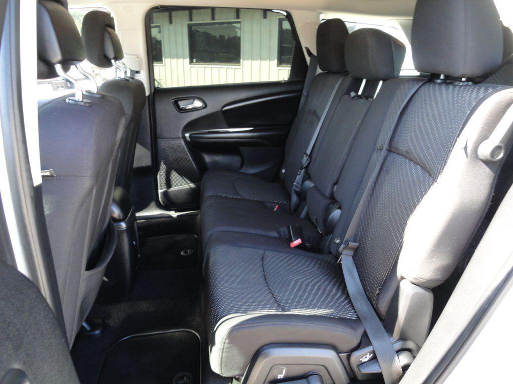 2014 Dodge Journey Image 9