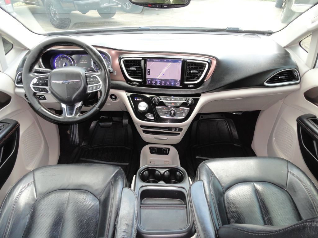 2019 Chrysler Pacifica Image 6