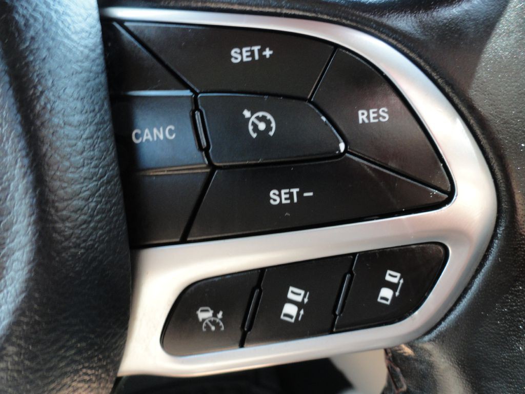 2019 Chrysler Pacifica Image 30