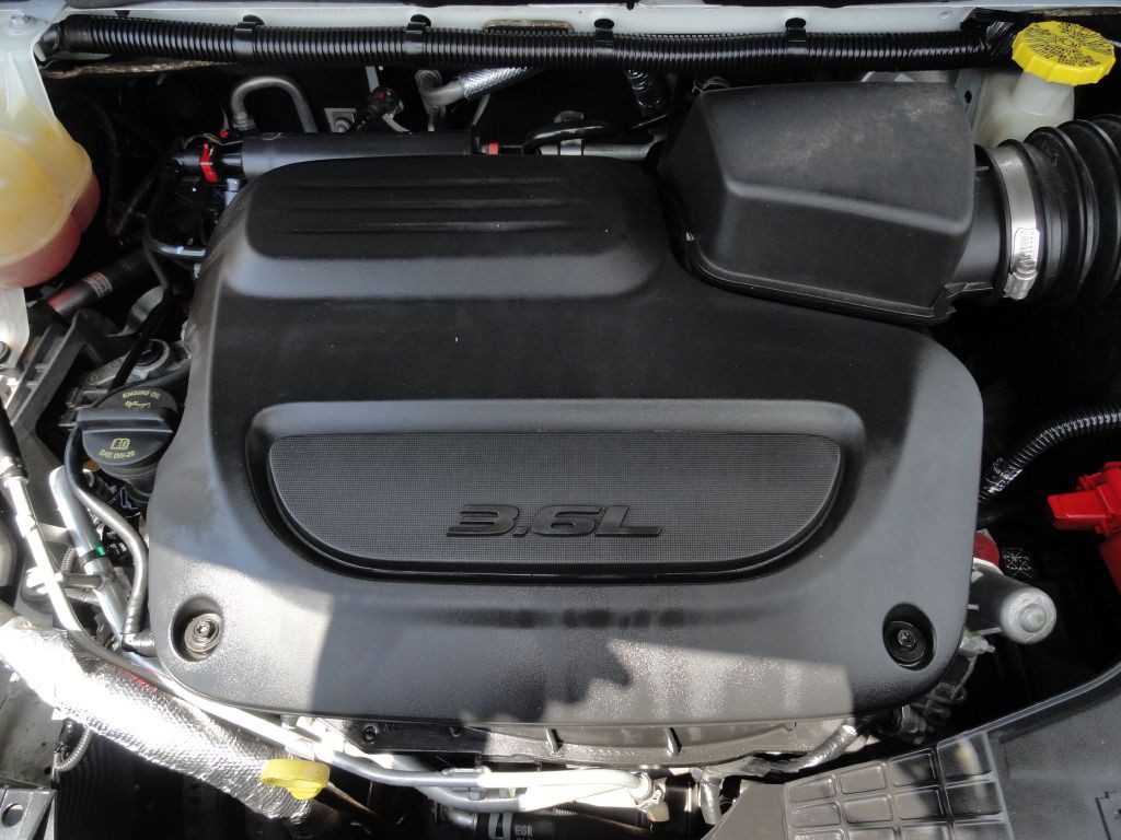 2019 Chrysler Pacifica Image 42