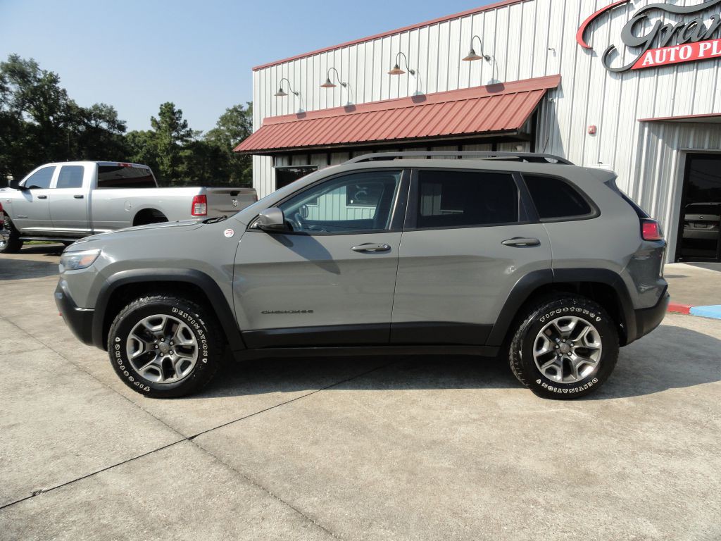 2019 Jeep Cherokee Image 3