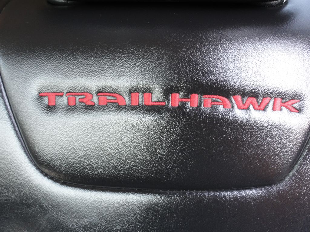 2019 Jeep Cherokee Image 15