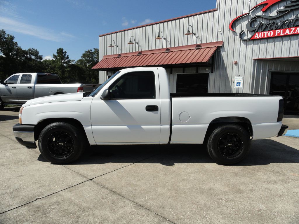 2006 Chevrolet Silverado 1500 Image 3
