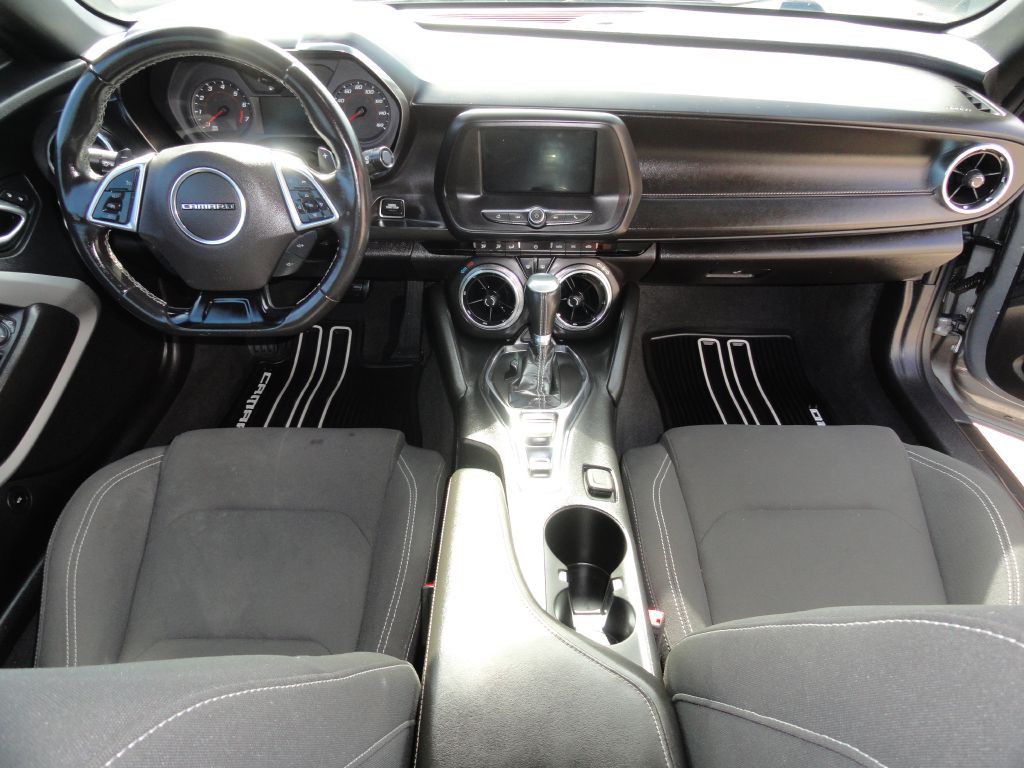 2020 Chevrolet Camaro Image 6