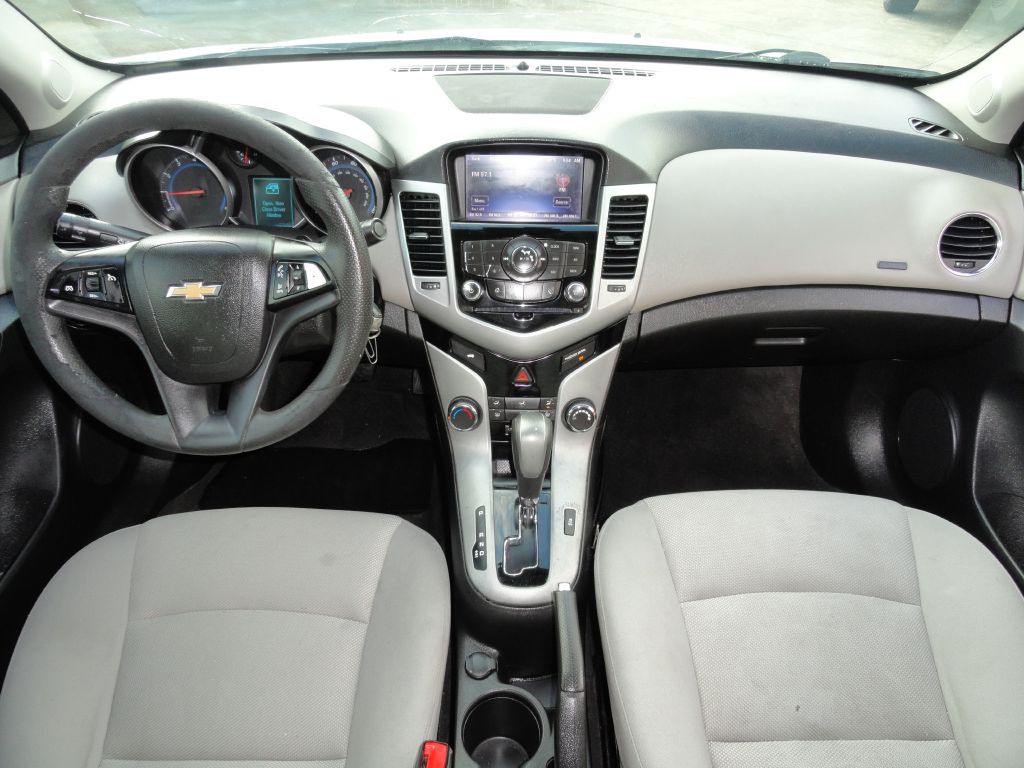 2015 Chevrolet Cruze Image 6
