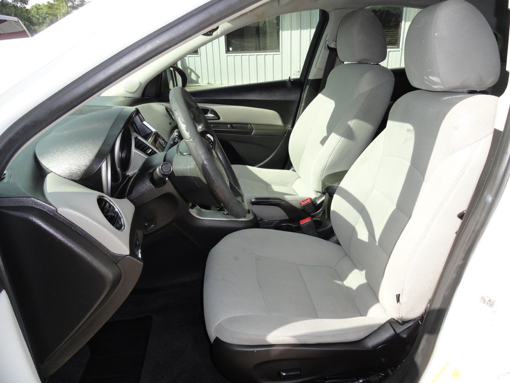 2015 Chevrolet Cruze Image 10