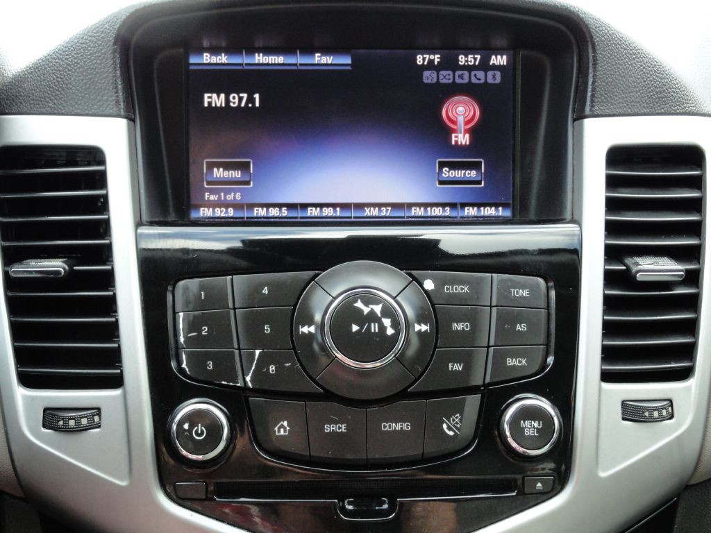 2015 Chevrolet Cruze Image 13