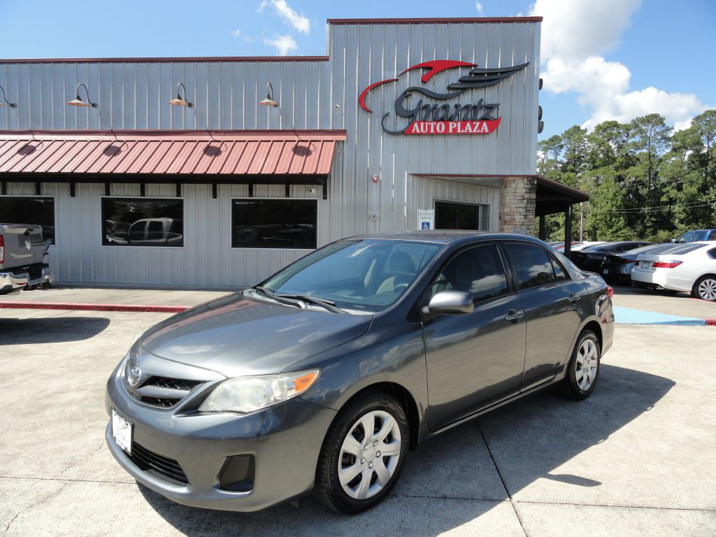 2012 Toyota Corolla Image 1