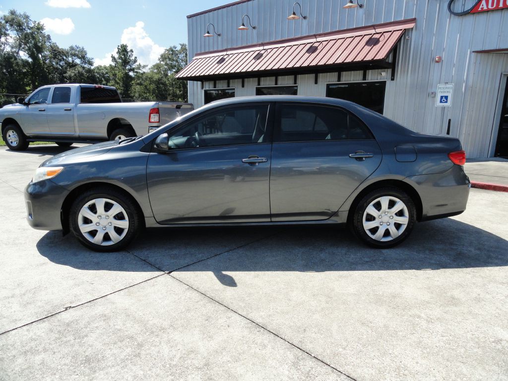 2012 Toyota Corolla Image 2