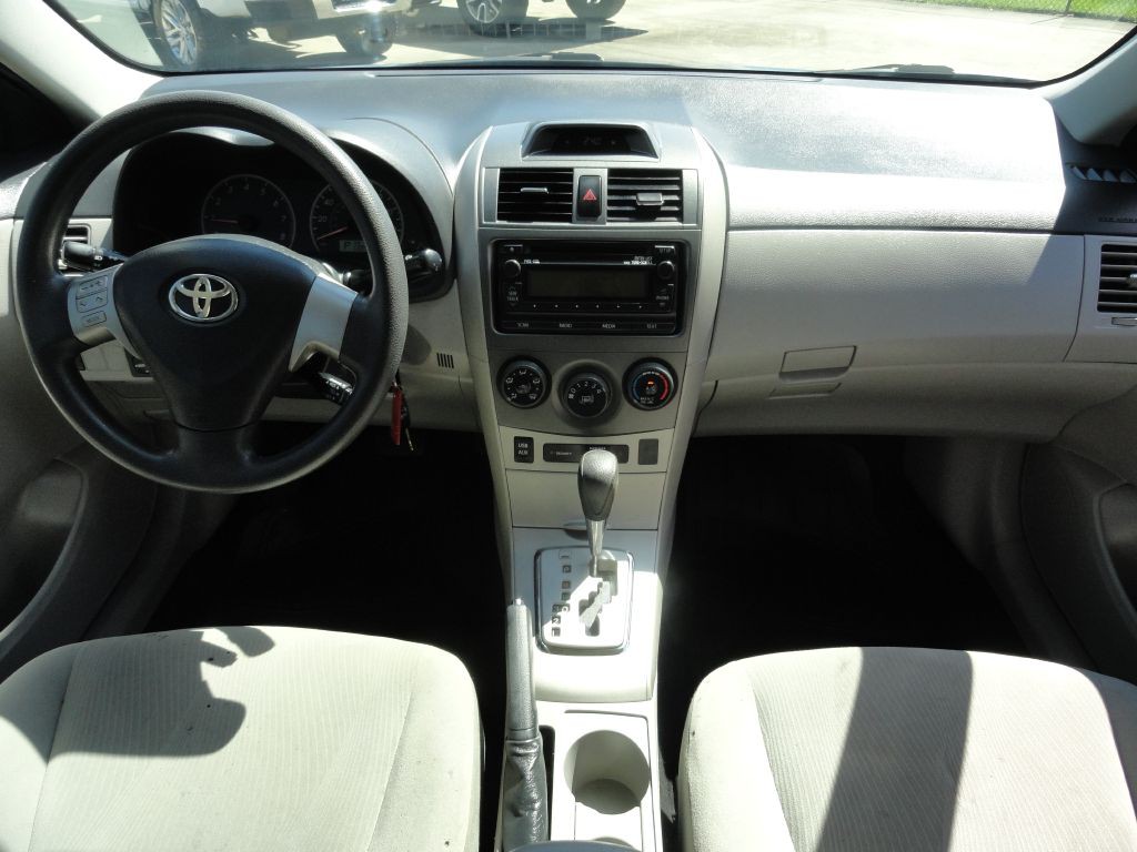 2012 Toyota Corolla Image 5