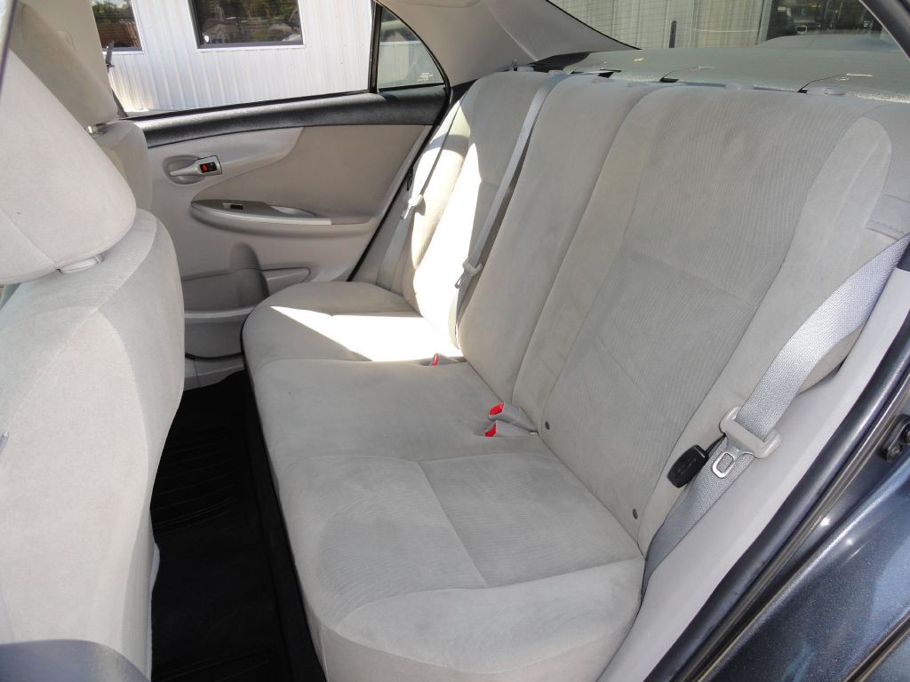 2012 Toyota Corolla Image 8
