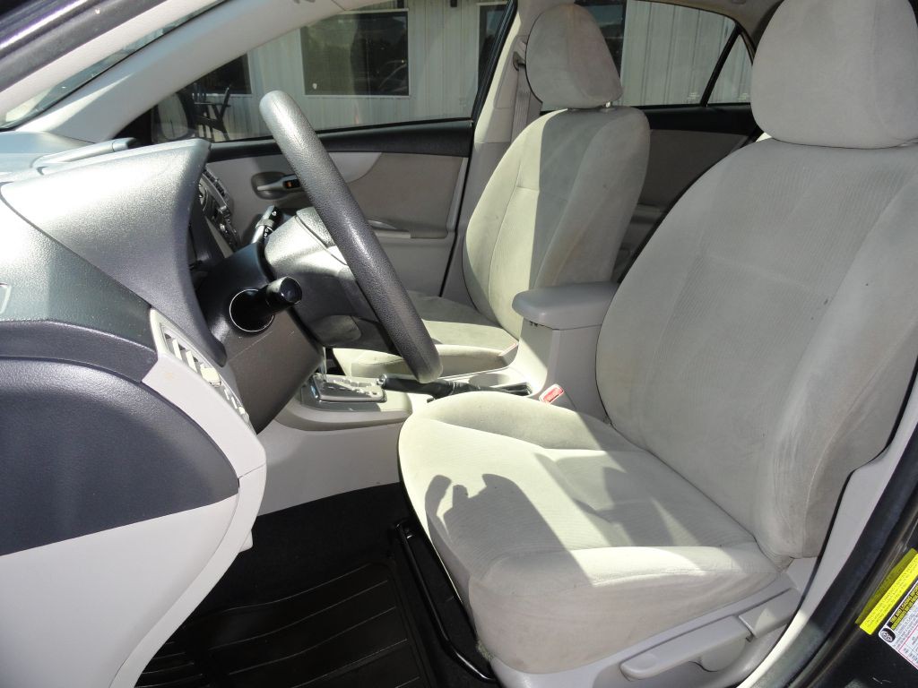 2012 Toyota Corolla Image 9