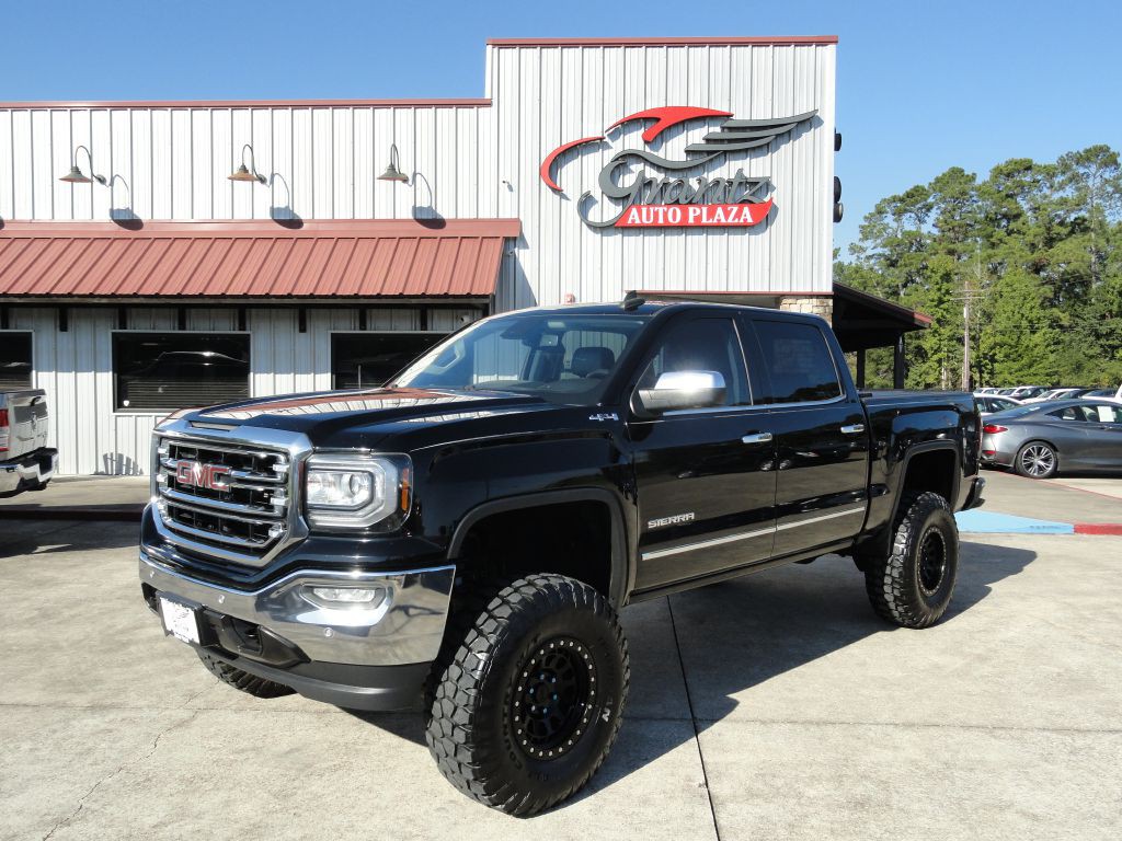 2017 GMC Sierra Image 1