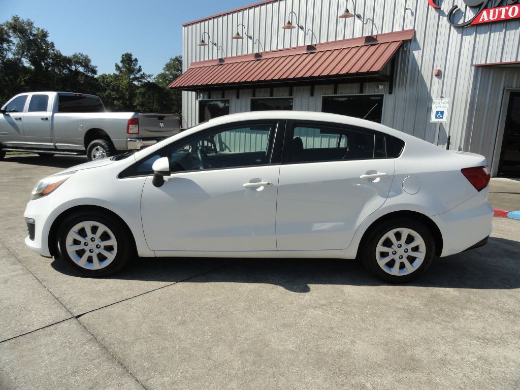 2017 Kia Rio Image 3