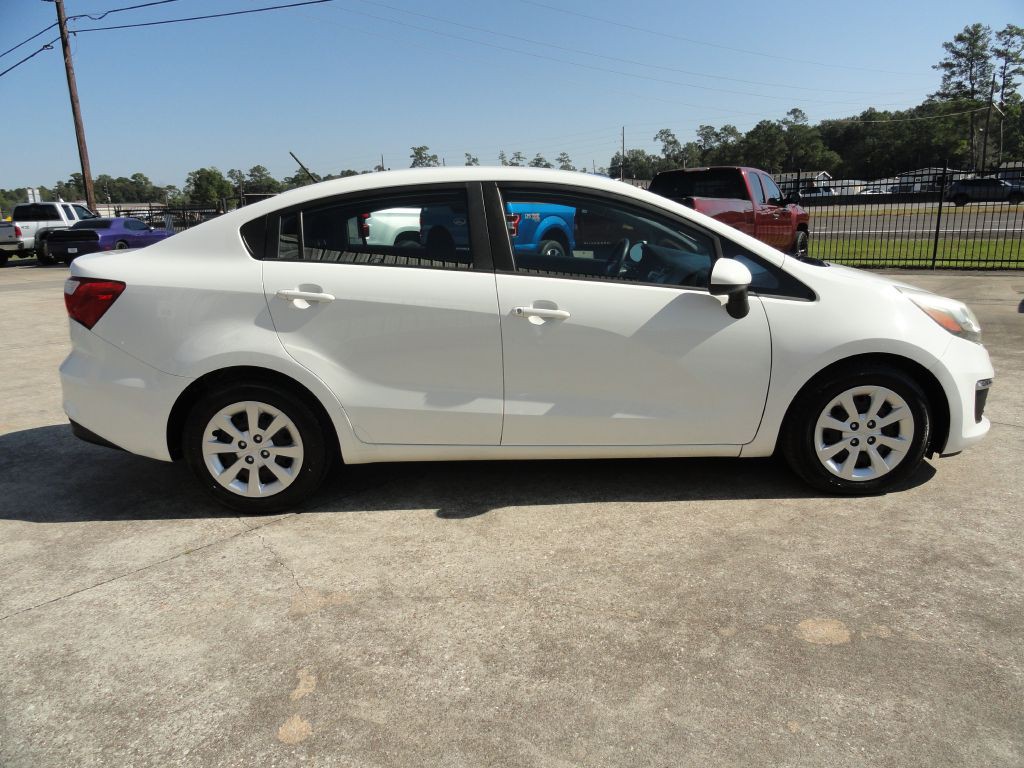 2017 Kia Rio Image 5