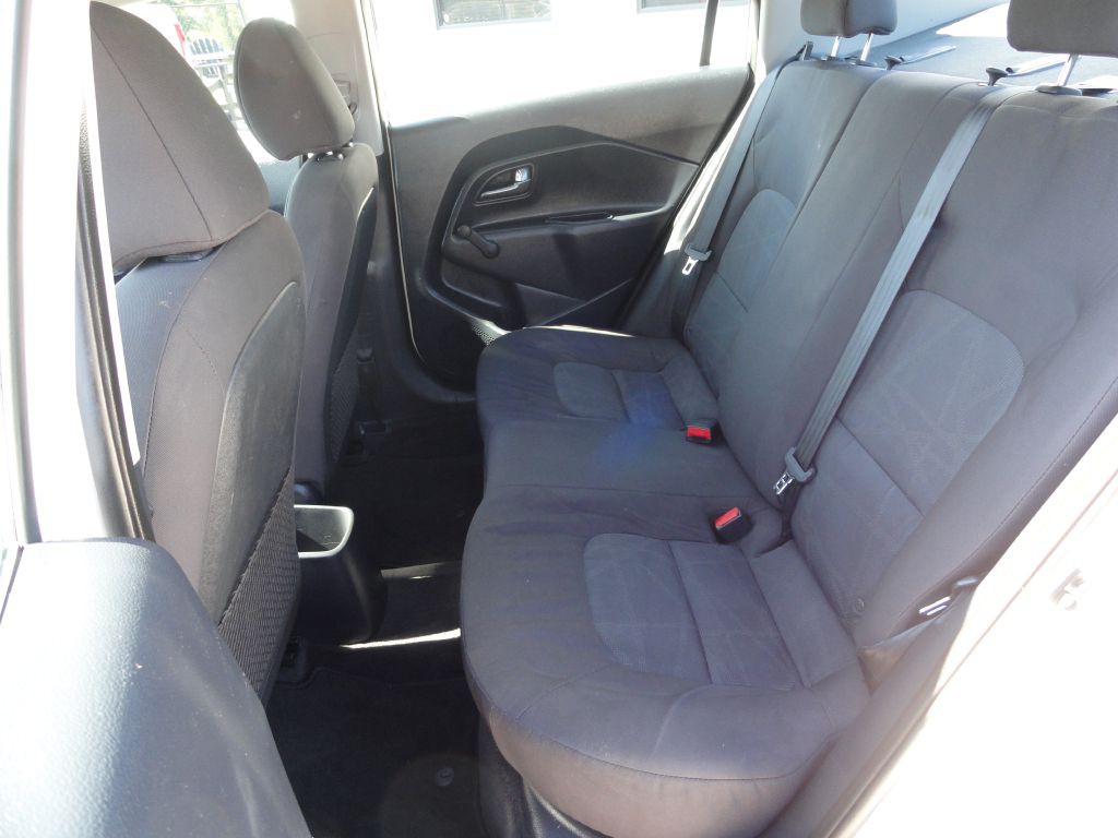2017 Kia Rio Image 8