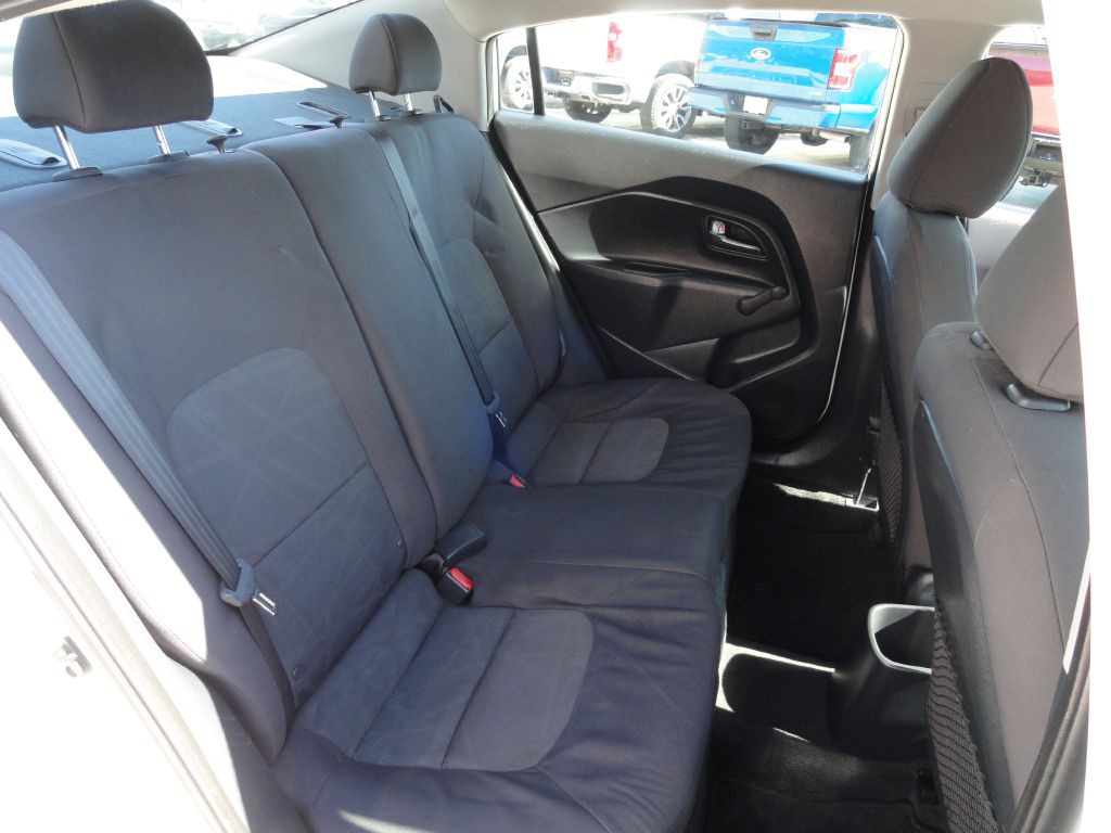 2017 Kia Rio Image 10