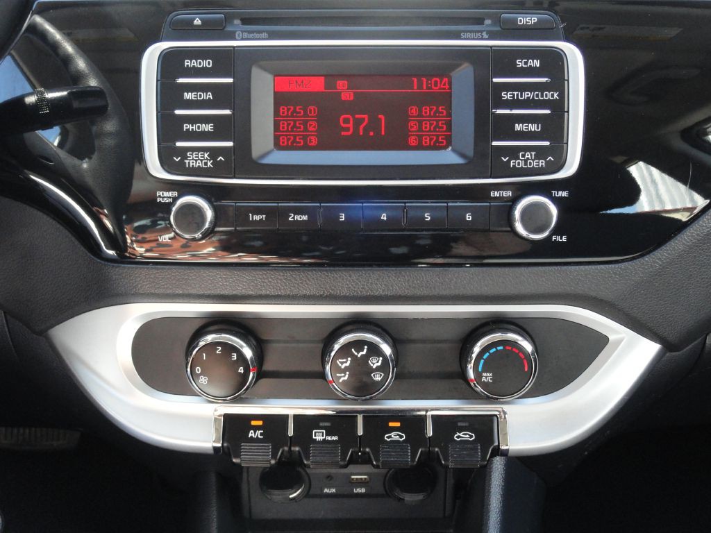 2017 Kia Rio Image 13