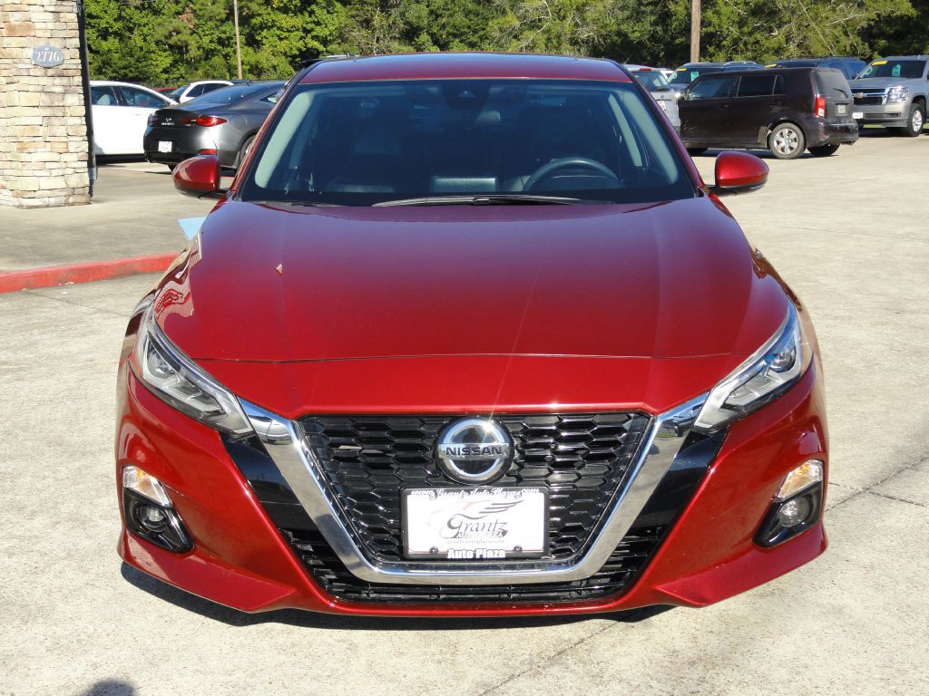 2021 Nissan Altima Image 2