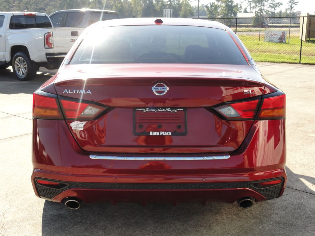 2021 Nissan Altima Image 4