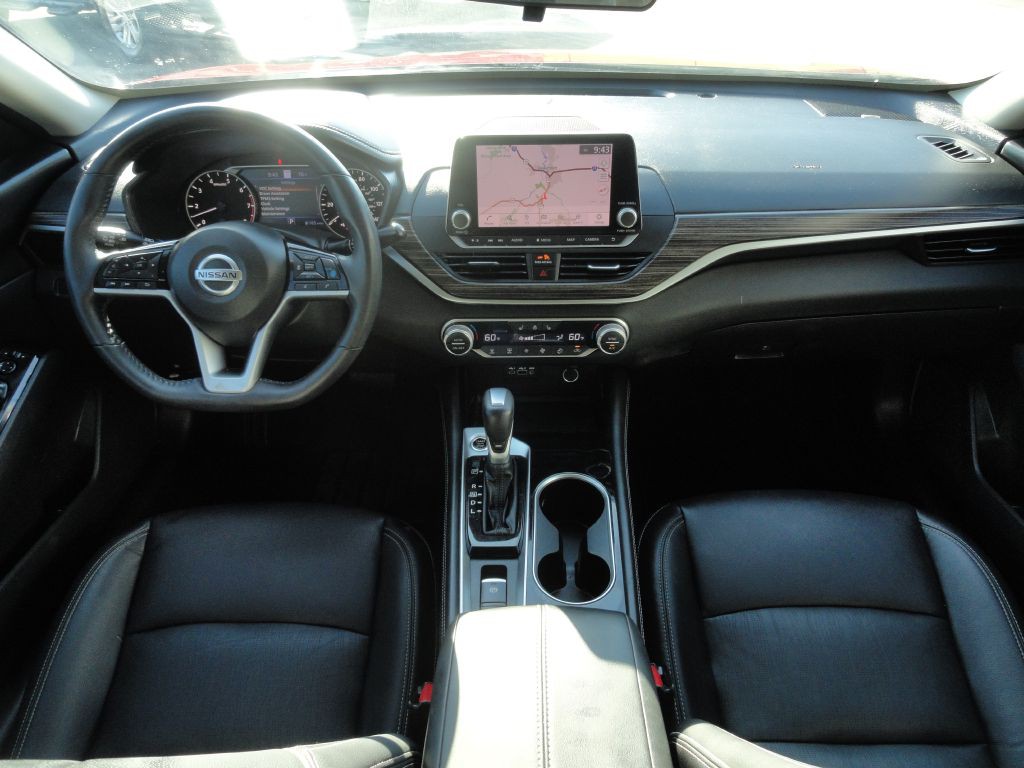 2021 Nissan Altima Image 6