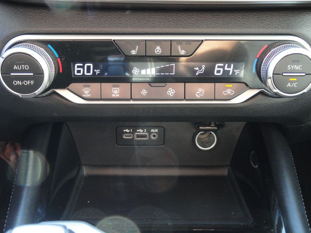 2021 Nissan Altima Image 16