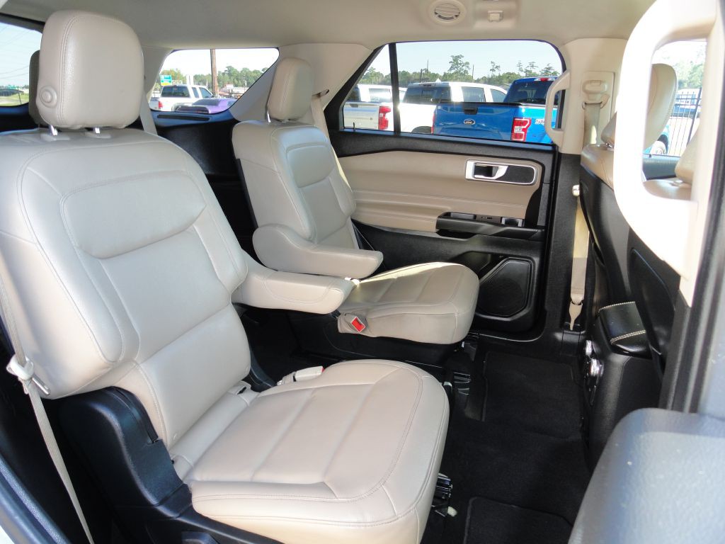 2020 Ford Explorer Image 7