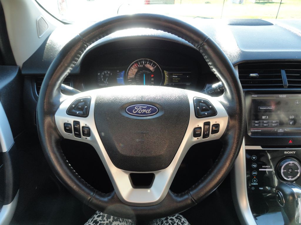2011 Ford Edge Image 19