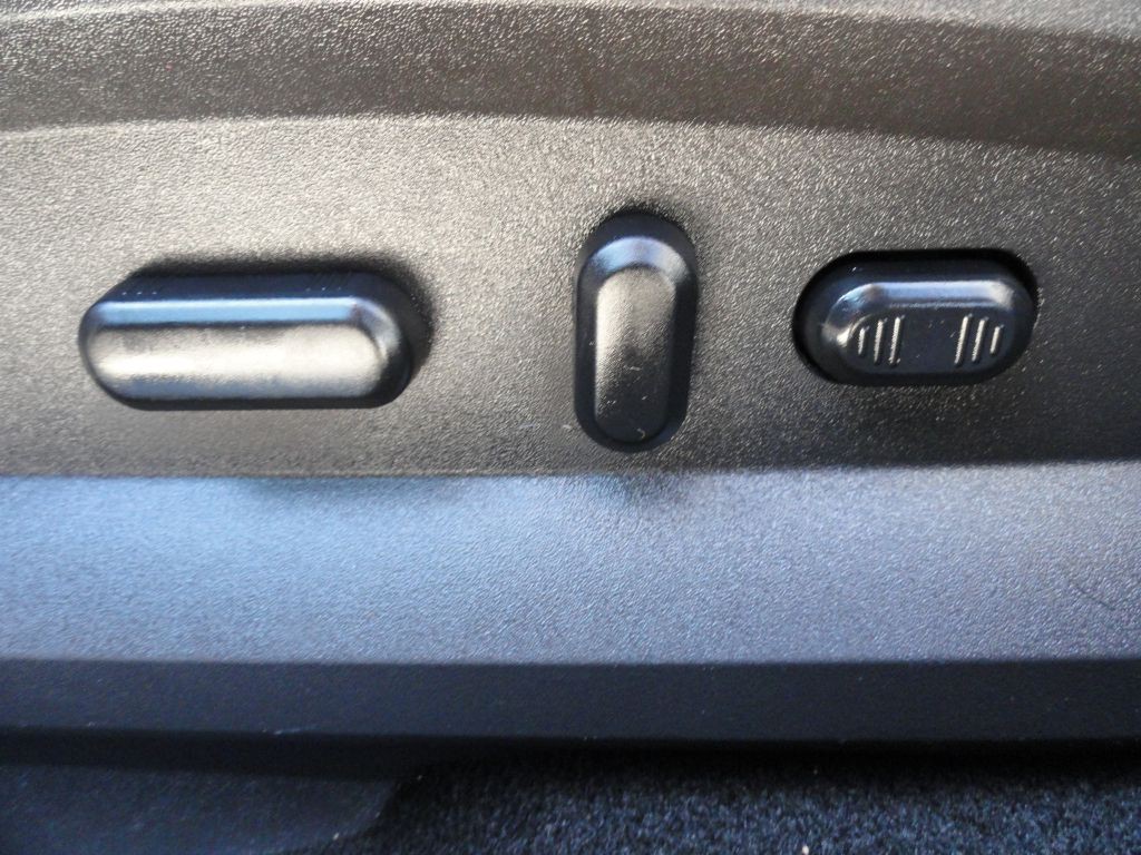 2011 Ford Edge Image 27