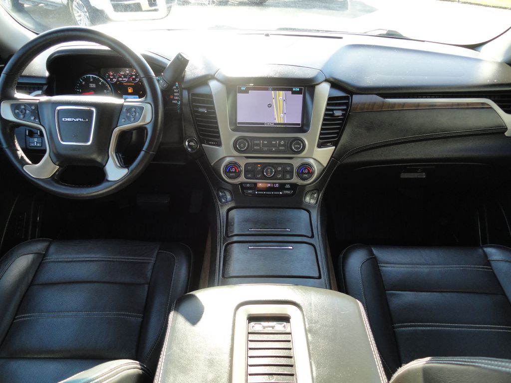 2018 GMC Yukon Image 6