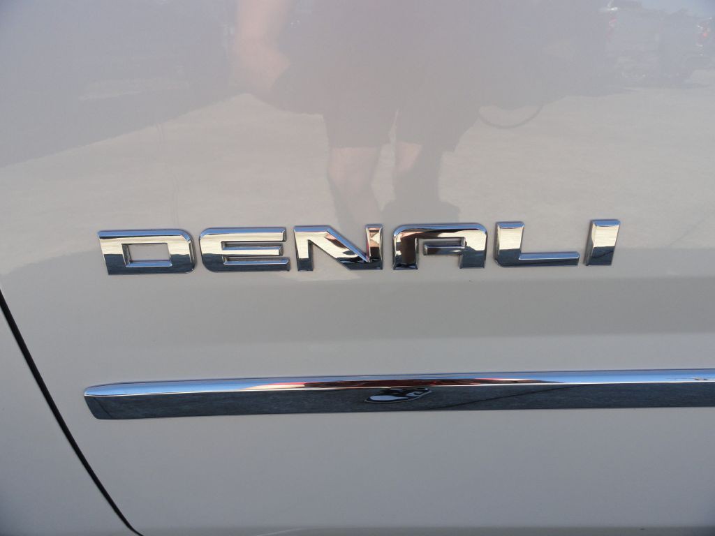 2018 GMC Yukon Image 53