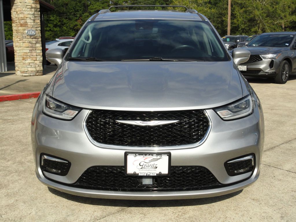 2021 Chrysler Pacifica Image 2