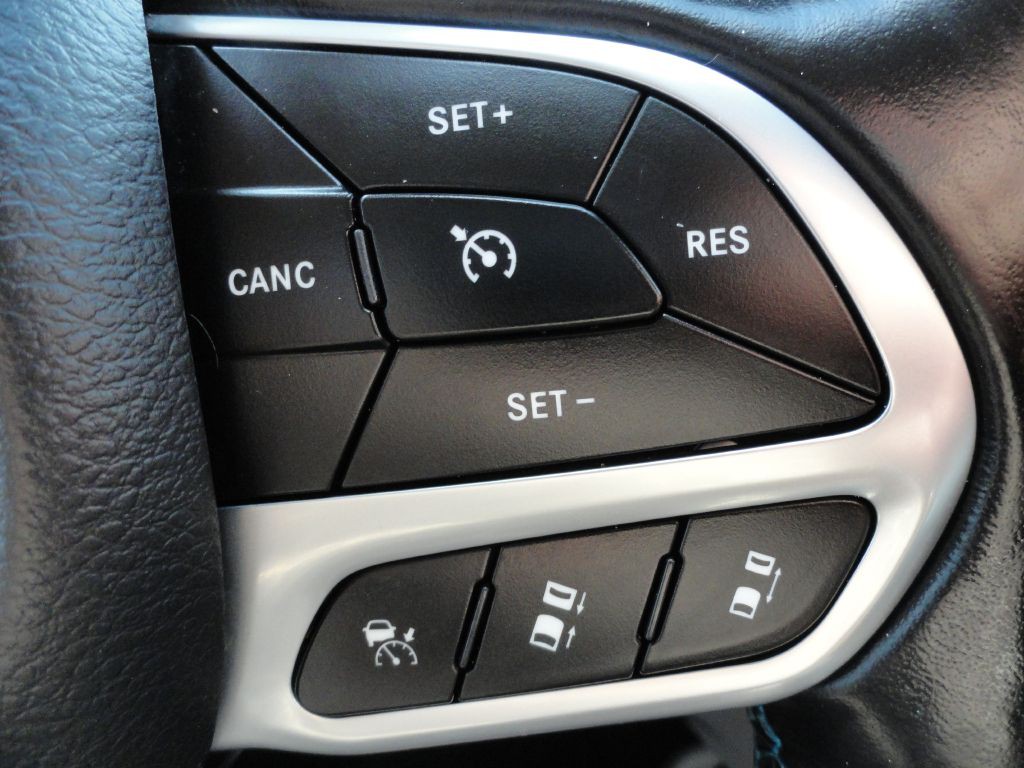 2021 Chrysler Pacifica Image 27