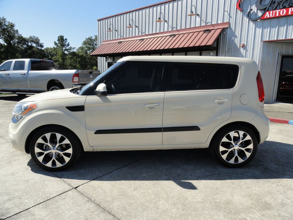 2013 Kia Soul Image 3