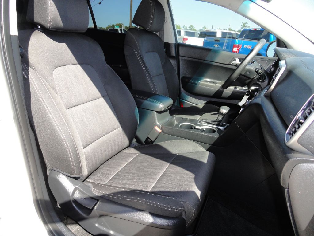 2021 Kia Sportage Image 8