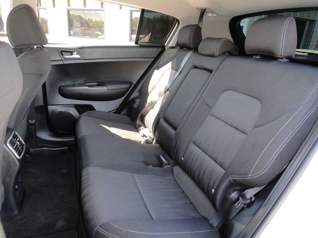 2021 Kia Sportage Image 9