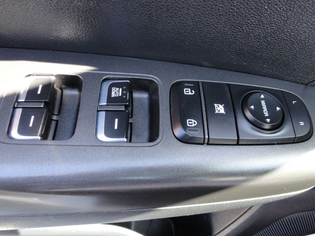 2021 Kia Sportage Image 24